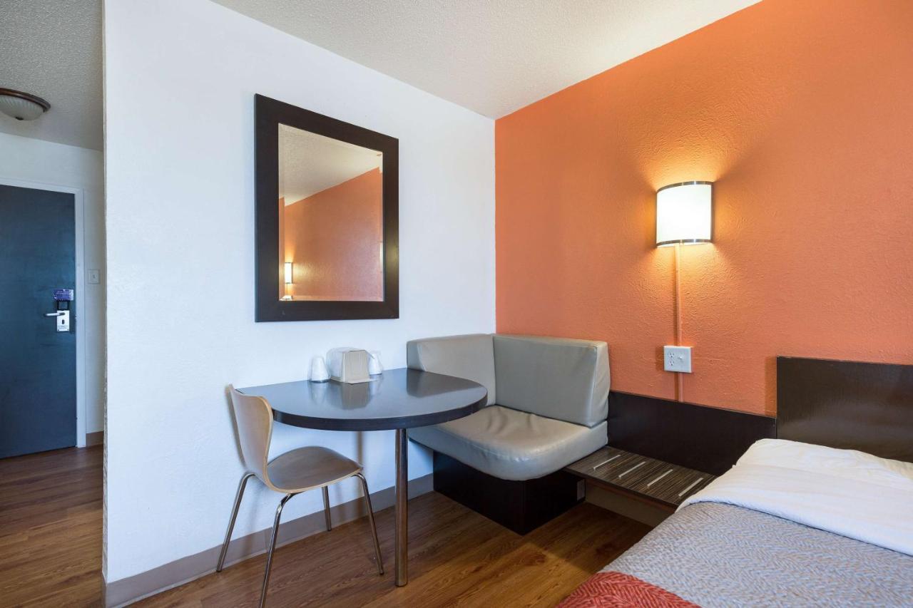 Motel 6-Lincoln, Il Экстерьер фото