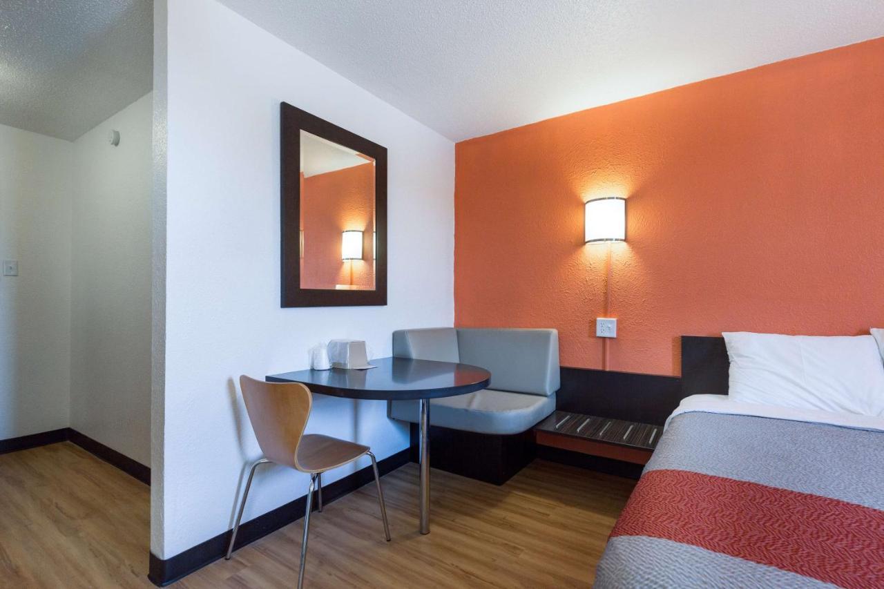Motel 6-Lincoln, Il Экстерьер фото